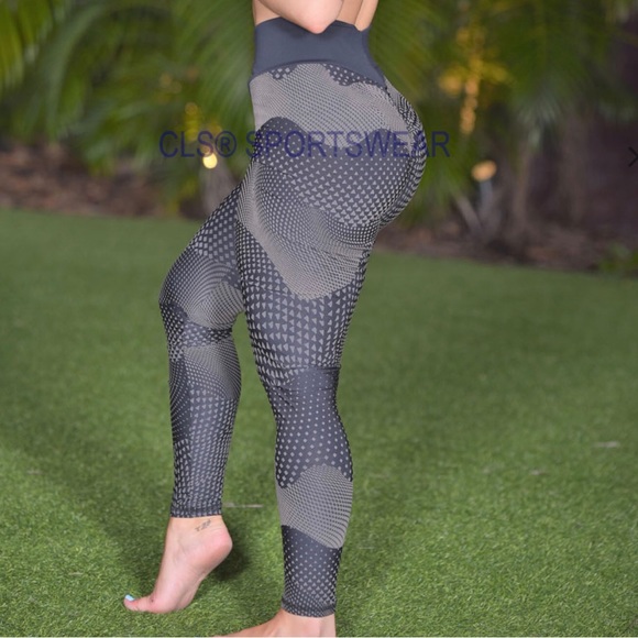 Galaxy Infinity Preto Textured Leggings - Picture 5 of 16